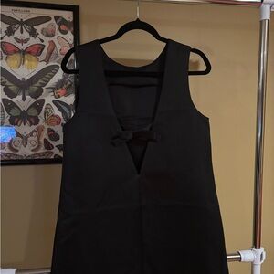 Black Sheath Dress with Plunge Neckline for Cocktail